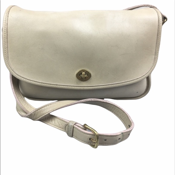 Coach Handbags - Vintage Coach cream city bag